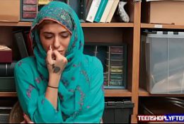 Hot Muslim Hijab Teen Shoplyfter Caught & Harassed